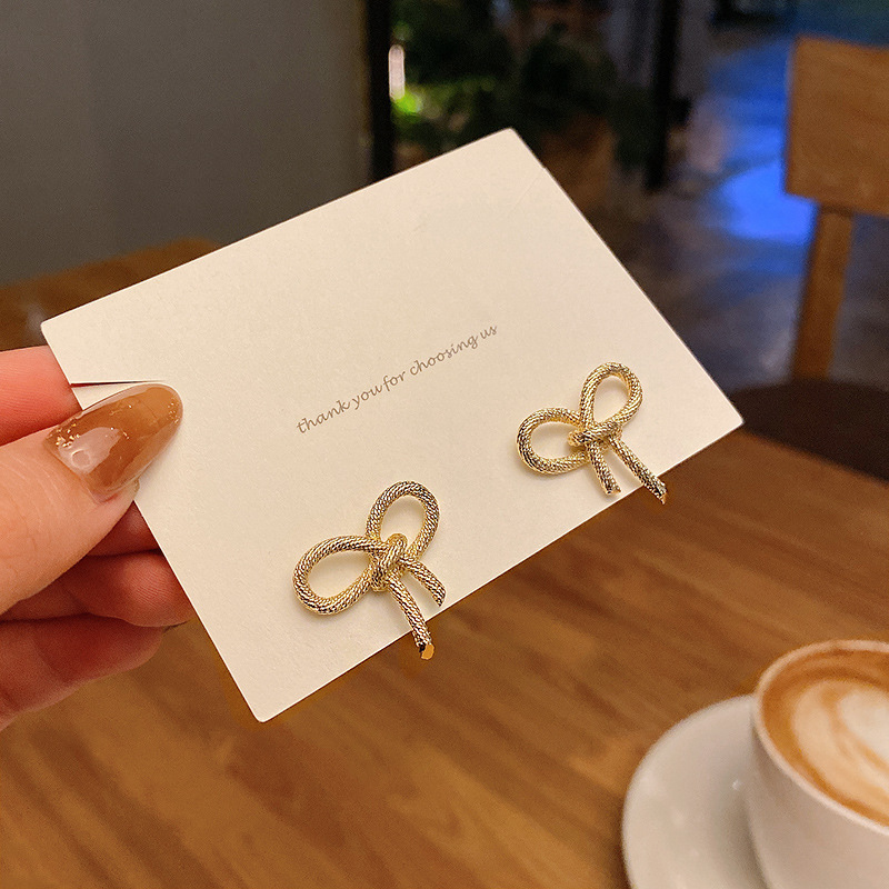 Bông Tai Hình Nơ Bằng Kim Loại Phong Cách Vintage Hàn Quốc