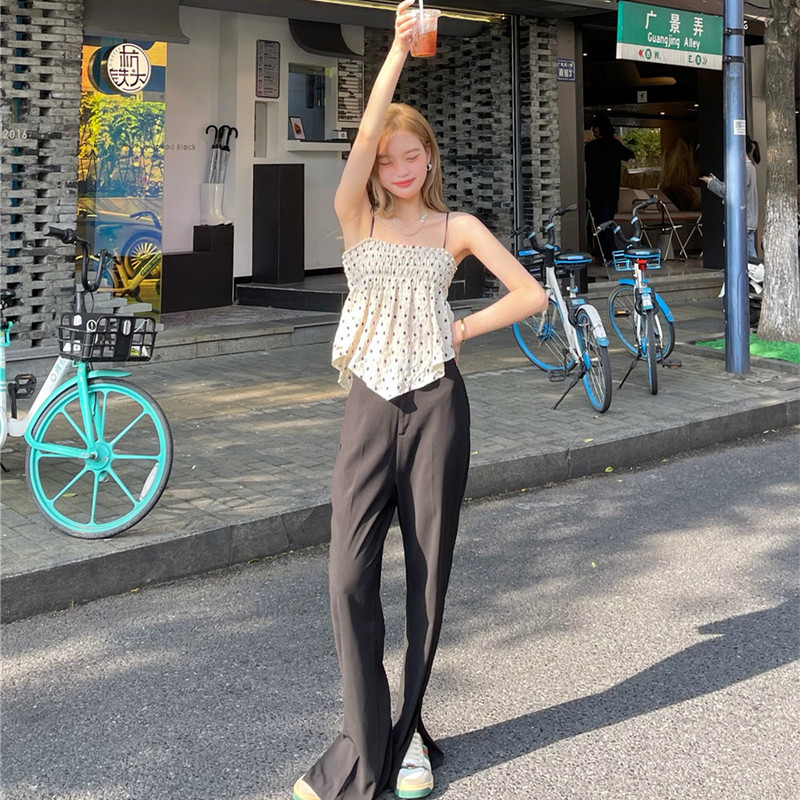 Áo Hai Dây Với Họa Tiết Chấm Bi Xinh Xắn Dành Cho Nữ