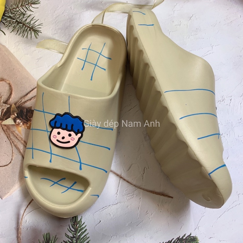 Dép bánh mỳ nữ hình mặt cười