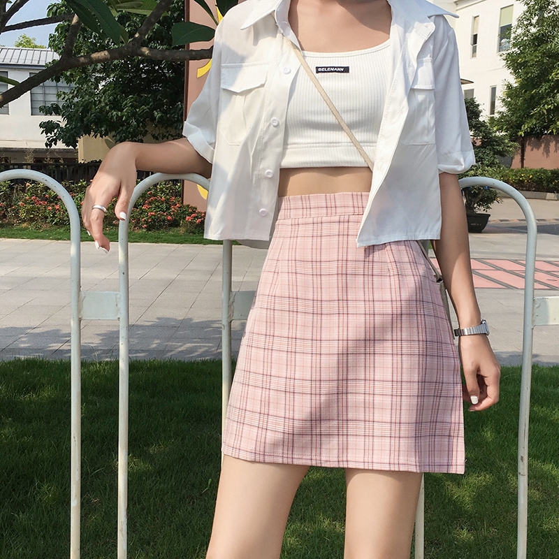 Chân váy lưng cao hoạ tiết sọc ca-rô phong cách retro | BigBuy360 - bigbuy360.vn