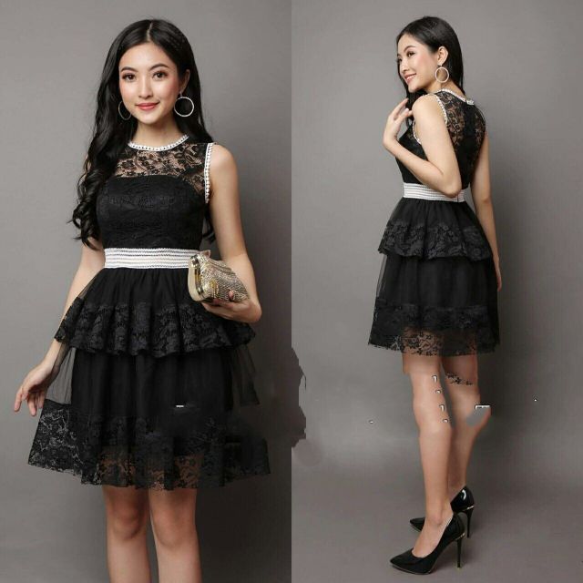 Đầm ren dáng xòe 2 tầng