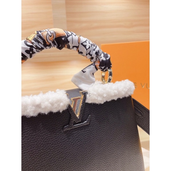 Túi xách Lv LouísVuitton capucines sz 27 và sz 20 da bò