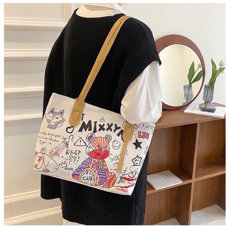 Túi tote nữ đeo vai họa tiết gấu MIXXY da mềm dễ thương đựng vừa A4 DT 043