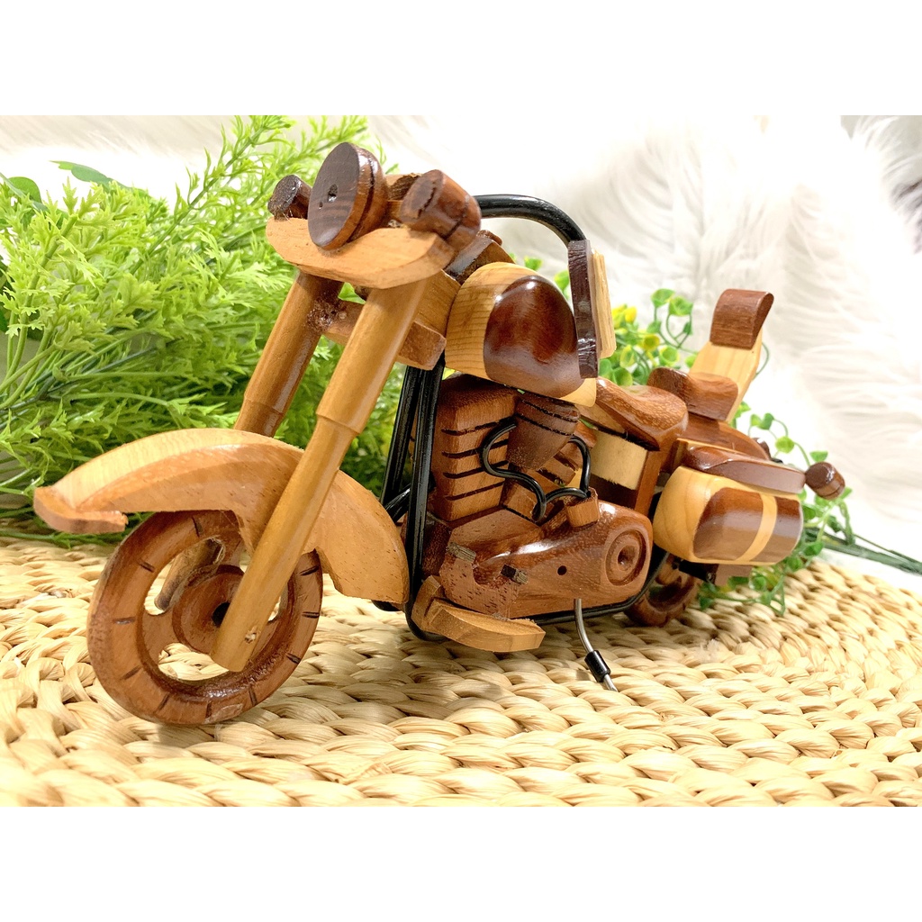 Xe MôTô Harley Davidson bằng Gỗ Gõ