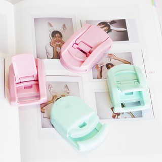 Kẹp bấm lông mi nhựa cao cấp xanh hồng