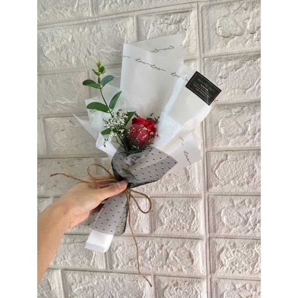 Bó hoa giấy 1 bông phối hoa baby khô