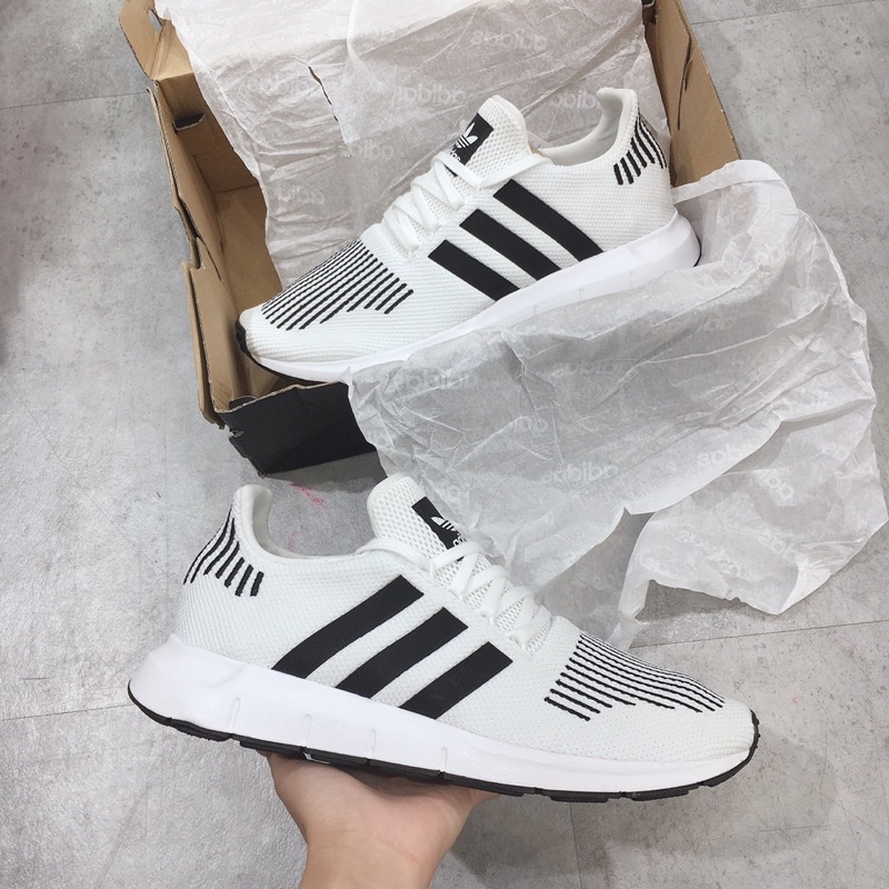 *Chính Hãng* Giày thể thao Sneaker Adidas Swift Run - Trắng Sọc Đen - Panda - CQ2116