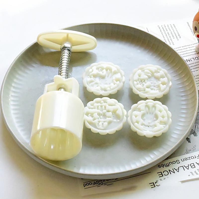 Bộ Khuôn Nhấn Tay Làm Bánh Trung Thu Tiện Dụng