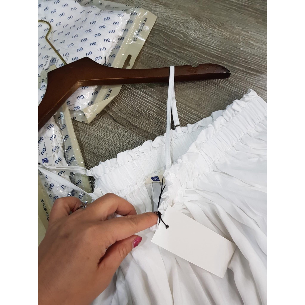 Áo trắng phối 2 dây G.U xuất Nhật xịn