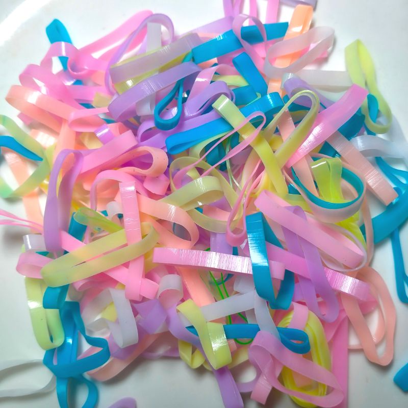 Thun cột tóc nữ nhiều màu tiện dụng bằng nhựa co dãn tốt