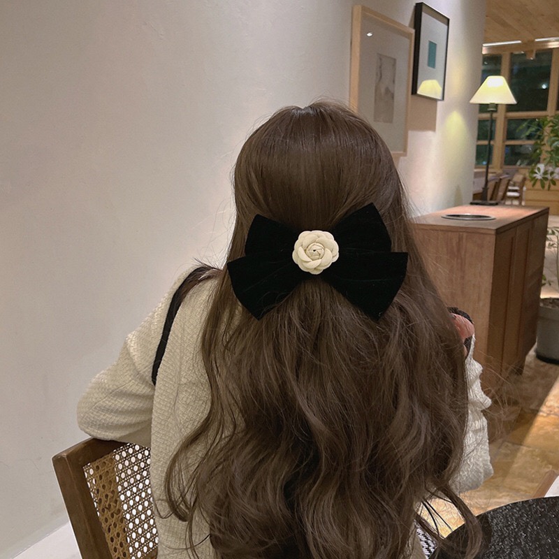 Kẹp Nơ Đen Nhung Retro Kiểu Pháp Đính Hoa Trà - Vani Store - PKT00245