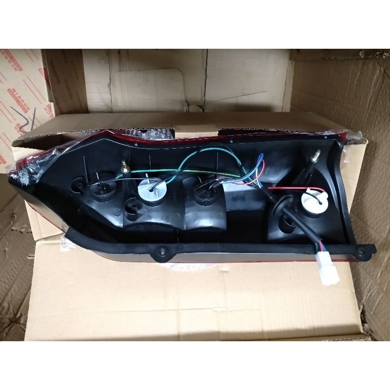 Đèn hậu Kenbo bán tải van