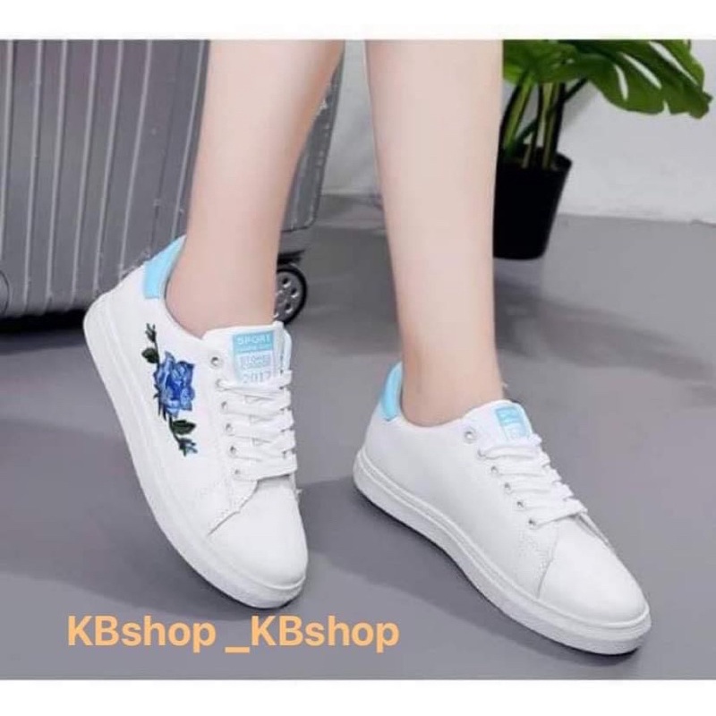 Giày Thể Thao Trắng Nữ Thêu Hoa Hồng Leo