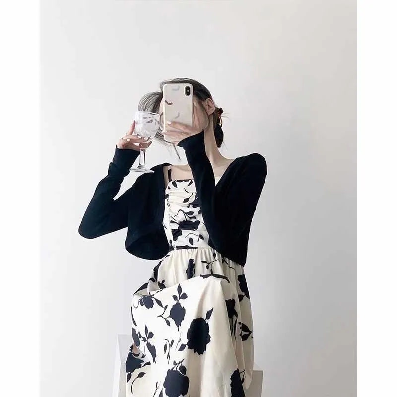 Set Đầm Hai Dây Và Áo Khoác Cardigan Dệt Kim Chống Nắng Thời Trang Mùa Hè Phong Cách Mới Cho Nữ