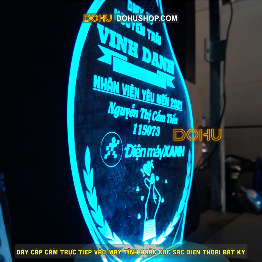 Cúp Kỷ Niệm Chương  Bằng Nhựa Mica Khắc 3D Chìm - Có Led
