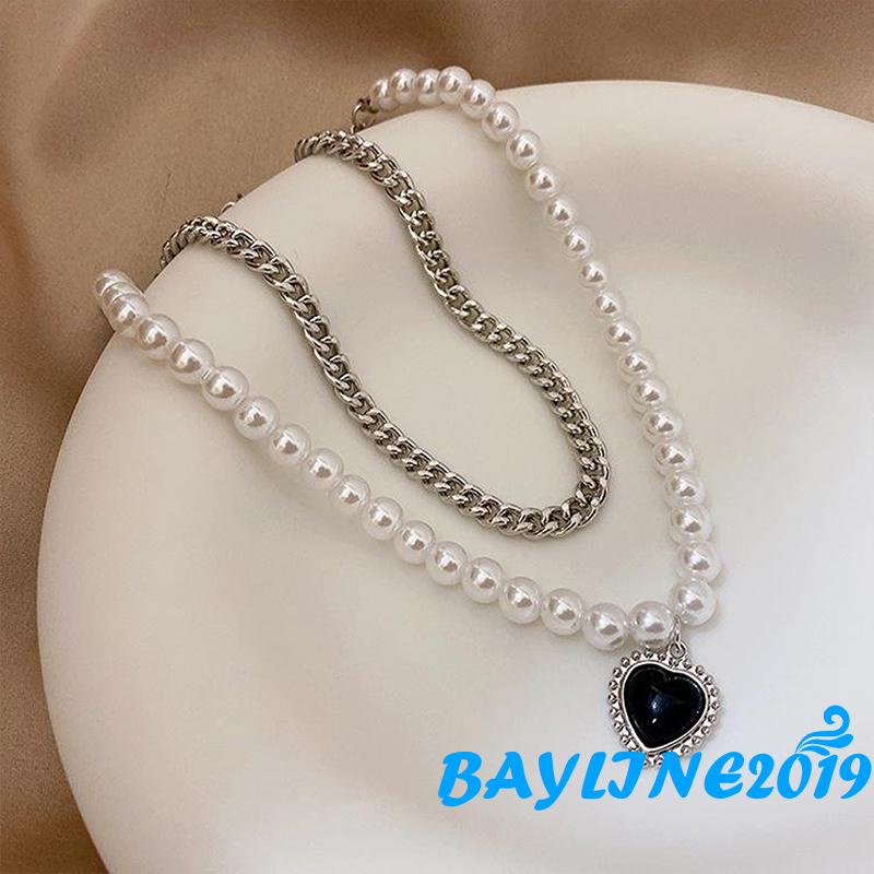 Vòng cổ Kim Loại Màu Đen Mặt Trái Tim Đính Đá Và Ngọc Trai Giả
