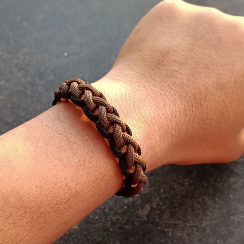 Vòng tay nam nữ - Vòng tay paracord mang phong cách mới