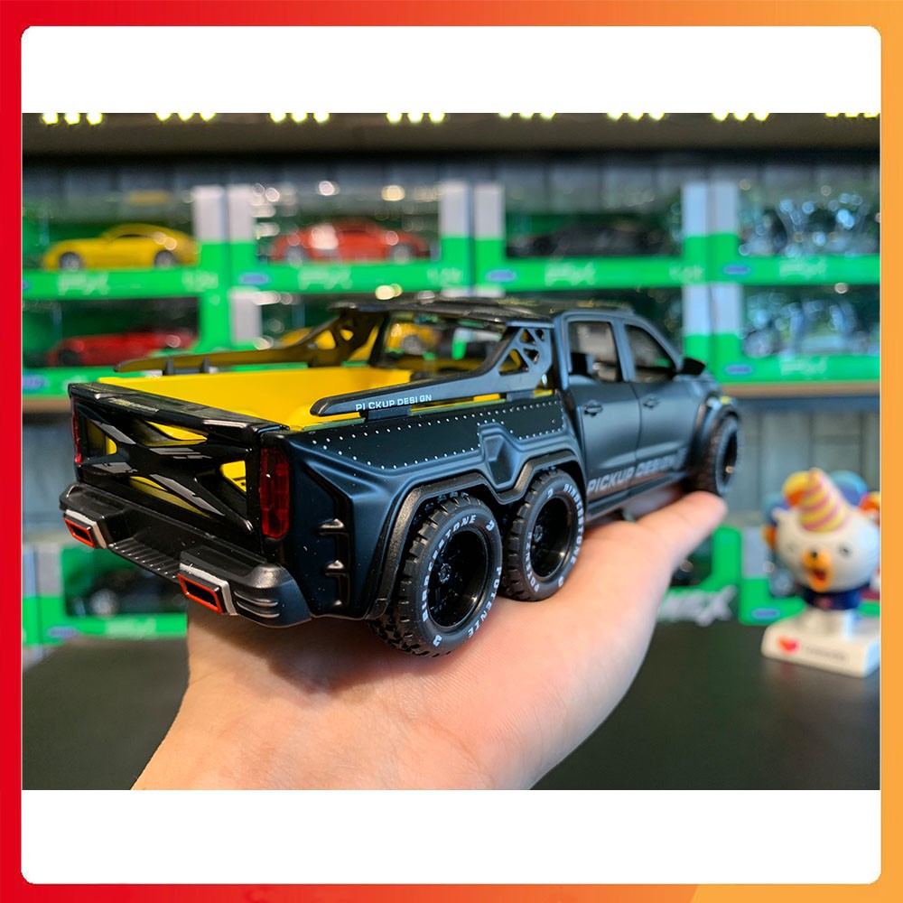 Xe mô hình Mercedes-Benz X-CLASS Exy Monster X 6X6 tỉ lệ 1:28 màu đen