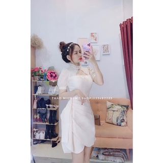 Váy tafta khoet cổ