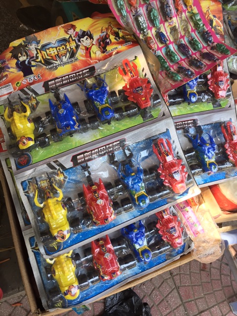 1 con chiến cơ siêu hàng rút cót