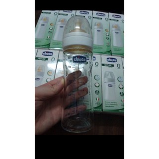 Bình Sữa Thủy Tinh Tự Nhiên Núm Latex Chicco - Bình Đơn (240ml) chịu nhiệt