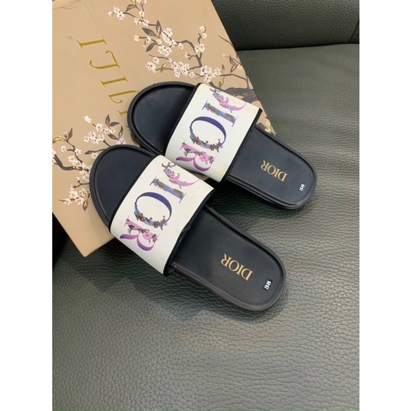 Dép Dior In Hoa Siêu Đẹp-Dép Quai Ngang Dior Hot Nhất Hiện Nay