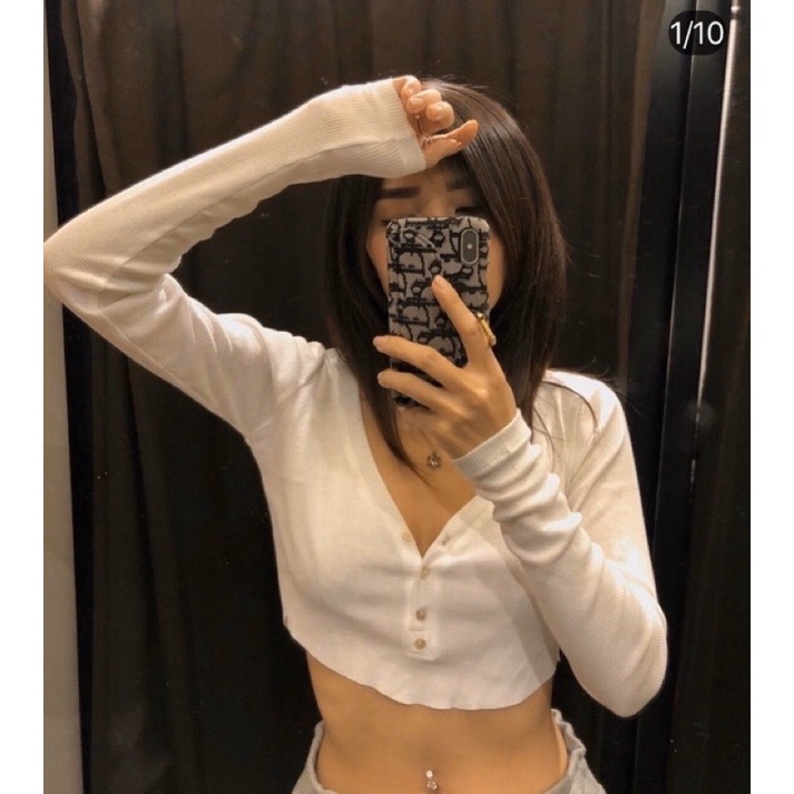 Áo Croptop Cổ V Phối Nút Cá Tính