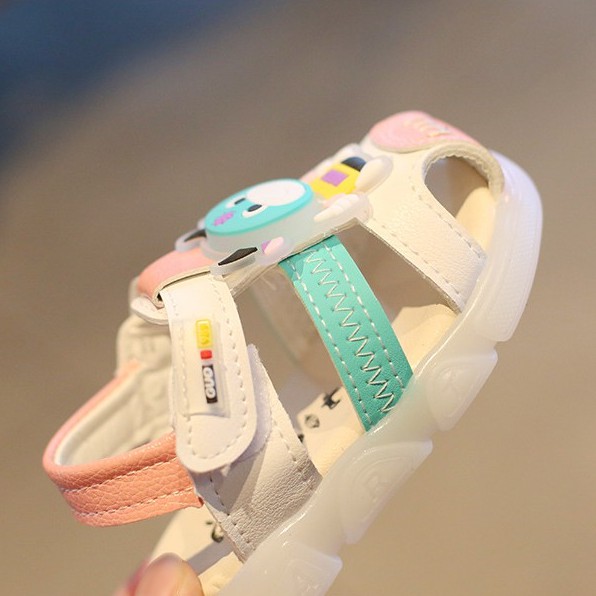 Sandal Cho Bé Tập Đi Thiết Kế Xinh Xắn Nhiều Màu Sắc Đáng Yêu