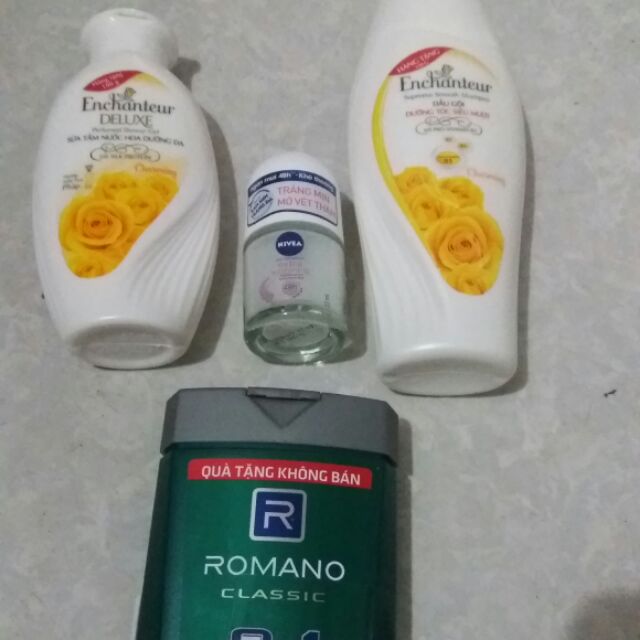 Dầu gội sua tắm năn nách