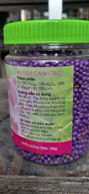 Phân tan chậm Rynan 220 NPK 12-12-20 TE hũ 150g chuyên dùng cho các loại Phong Lan đang ra hoa