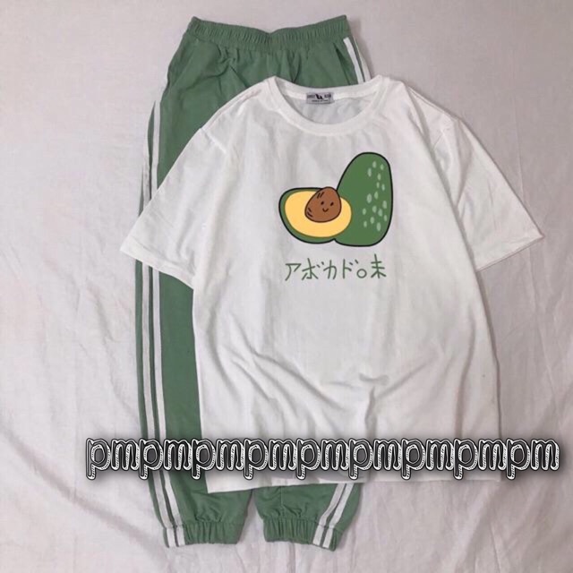 Sét áo hình và quần sọc xanh