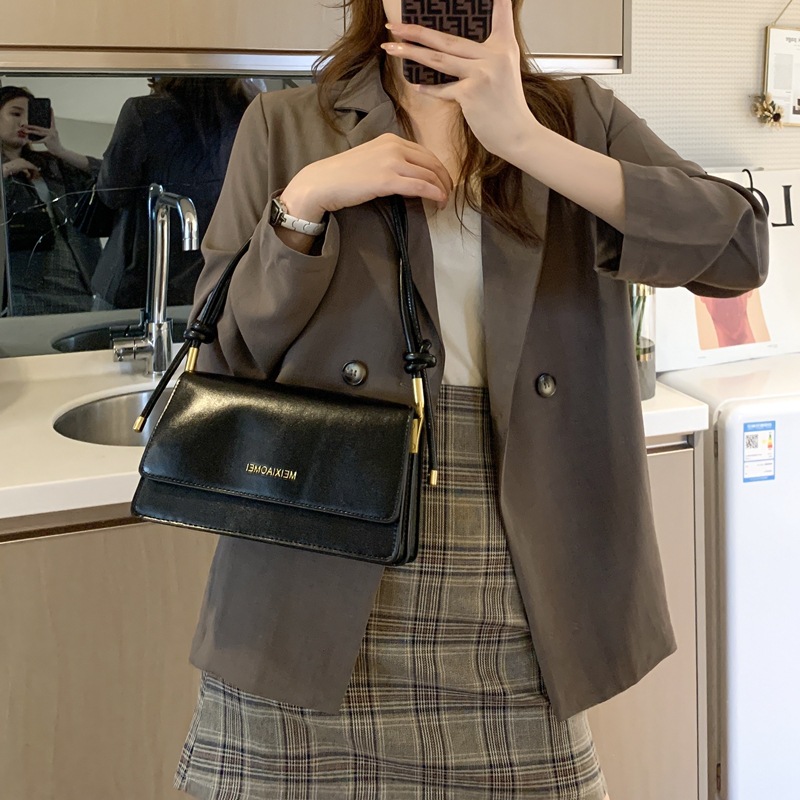Túi Đeo Vai Jasmin Noir Phong Cách Thời Trang Pháp