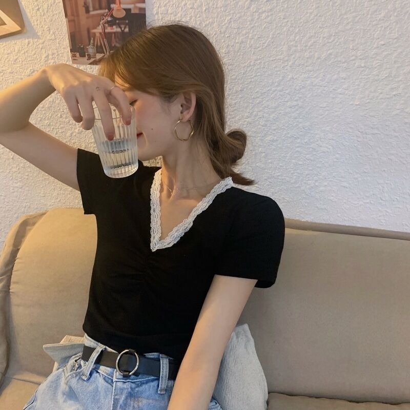 Áo Thun Tay Ngắn Cổ Chữ V Phối Ren Phong Cách Retro Mùa Hè Mới Cho Nữ