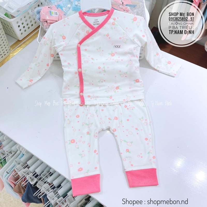 Bộ sơ sinh cài lệch petit họa tiết Nous cho bé