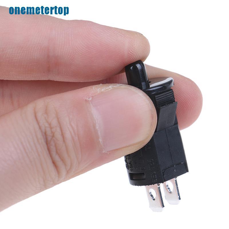 1 Nút Công Tắc Đóng / Mở Cửa Tủ Tiện Lợi