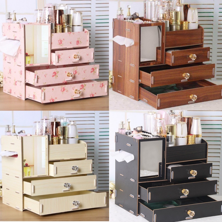 Hộp đựng mỹ phẩm 4 ngăn có gương tiện lợi