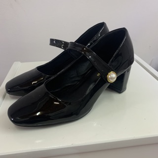 Thanh lý giày dép size 35