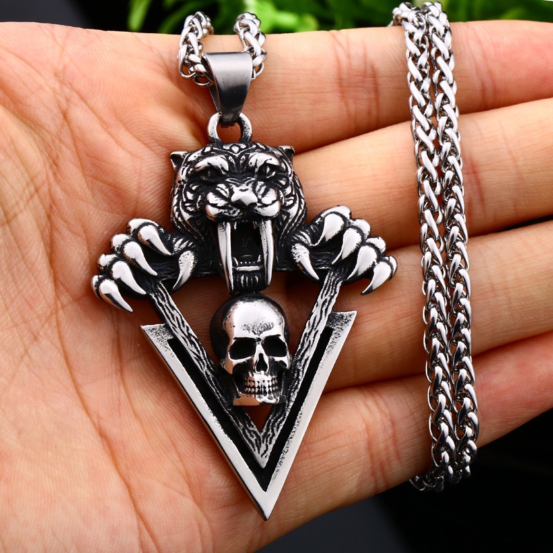Vòng cổ Mặt Tam Giác Đầu Hổ Răng Hổ Viking Phong Cách Punk Cổ Điển Dành Cho Nam