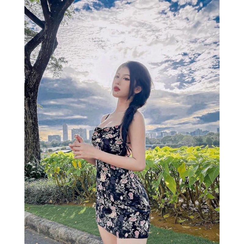 Đầm hoa đan dây lưng Yoona