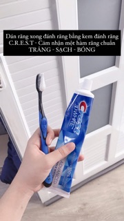 Kem Đánh Răng Crest 3D White