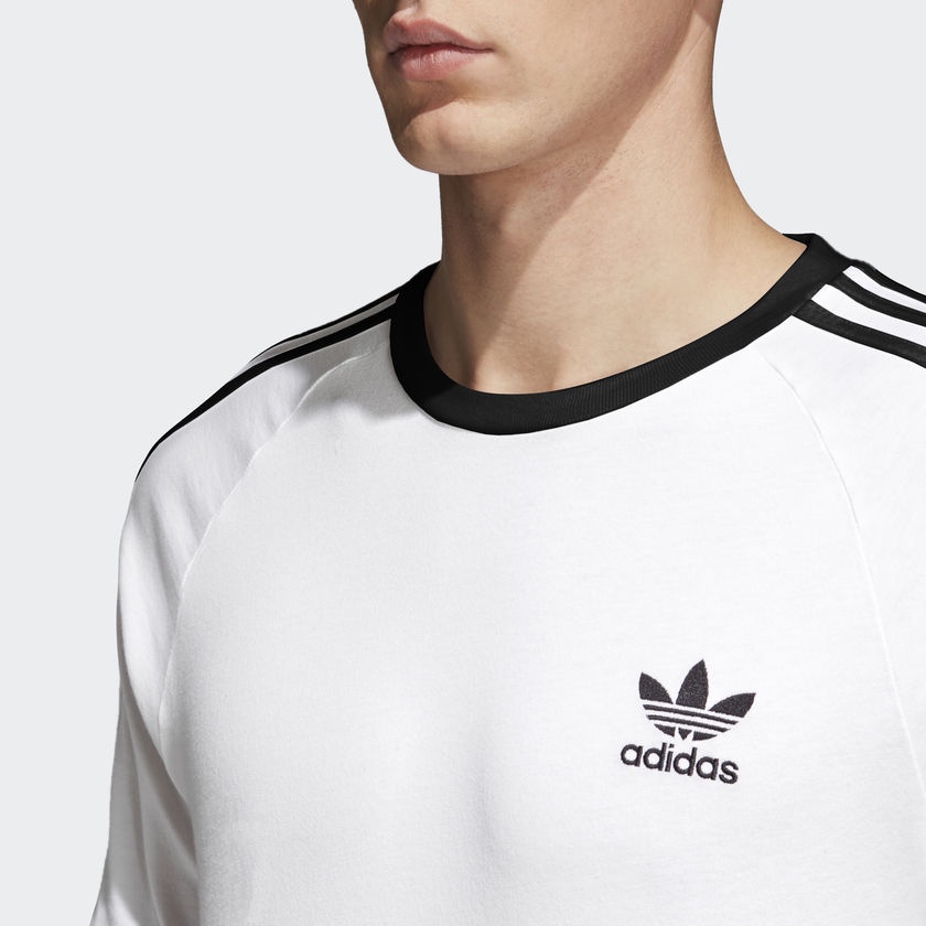 Áo Adidas viền tay Sơn Tùng MTP