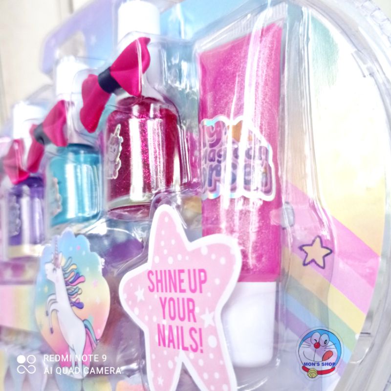 Đồ chơi trang điểm thật cho bé