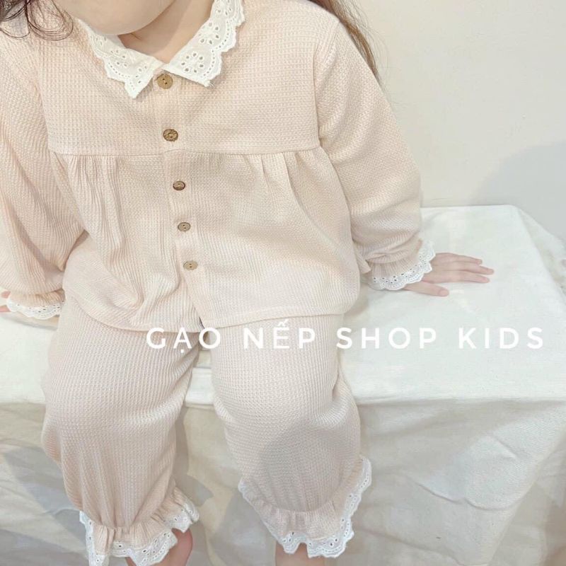 Bộ pyjama bé gái, bộ dài tay bé gái, bộ tổ ong phối ren xinh xắn bé gái