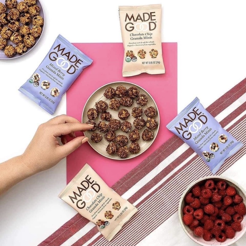 Bánh ngũ cốc hữu cơ chocolate mix berry Made Good Granola Minis Mỹ