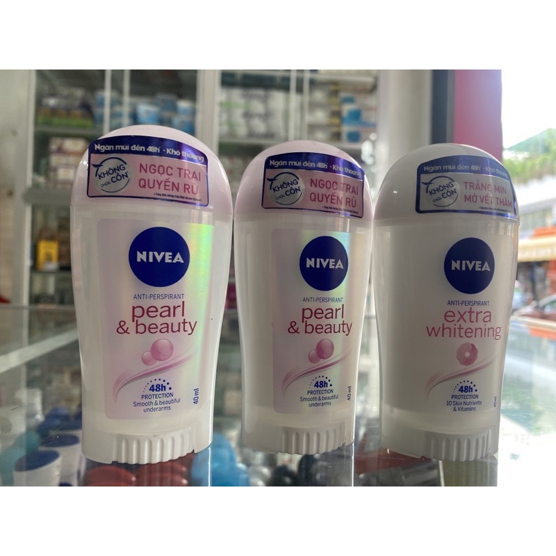 Lăn sáp khử mùi ngăn mùi và mồ hôi 48h .