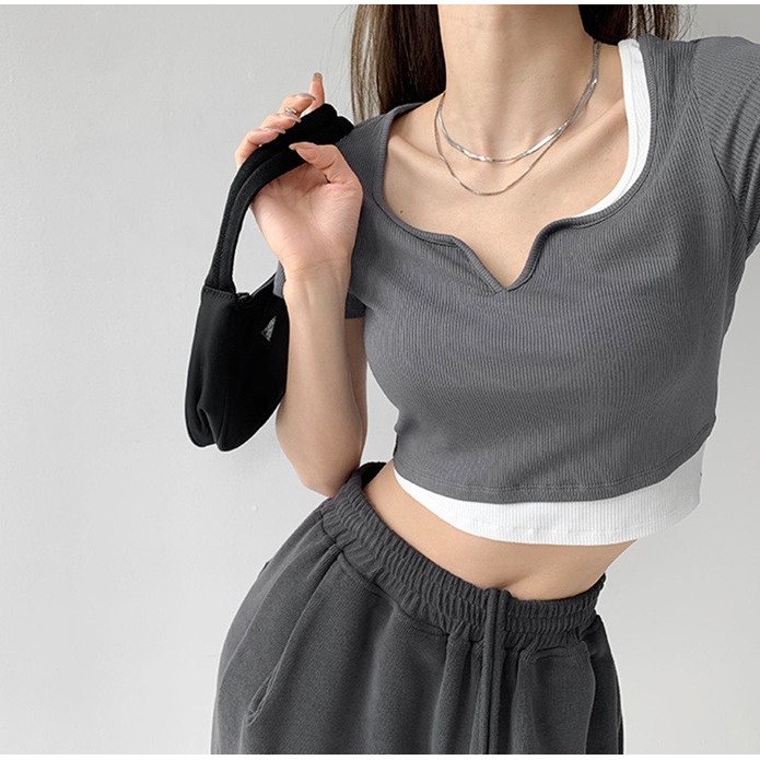 622152#Áo Thun Ngắn Tay Cổ Chữ V Giả Hai Lớp Màu Sắc Tương Phản Thời Trang Dành Cho Nữ