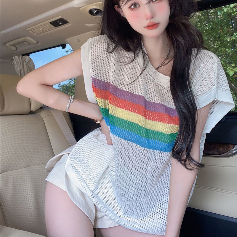 Jiashucheng Áo Dệt Kim Chui Đầu Dáng Rộng Tay Ngắn Cổ Tròn Họa Tiết Sọc Cầu Vồng Rỗng Nhẹ Nhàng Trong Suốt Phong Cách Năm Mới Mùa Hè Cho Nữ