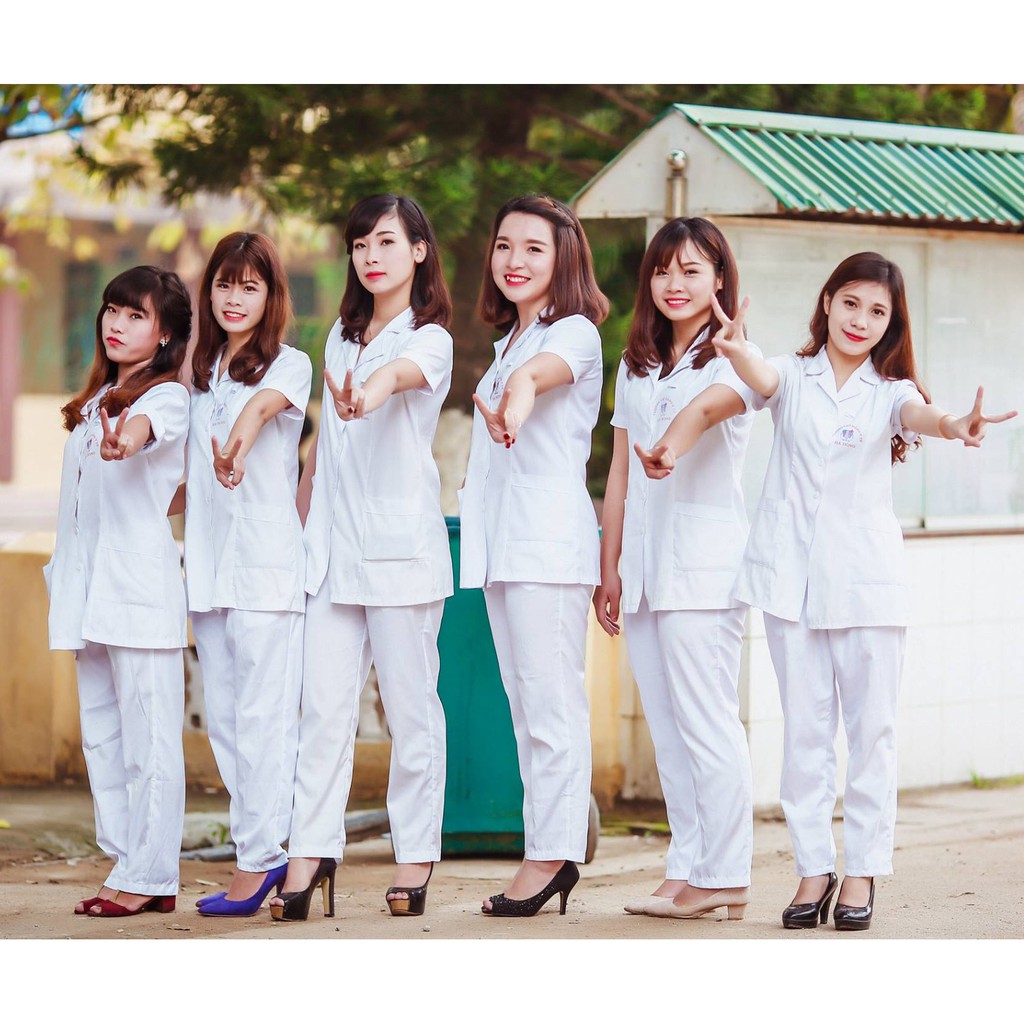 áo blu nam và nữ .