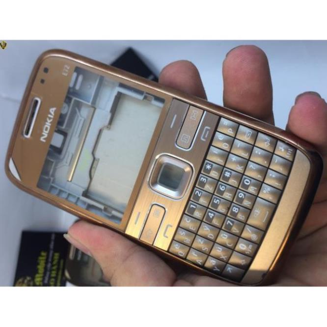 Vỏ Nokia E72 loại đẹp Kín Khít Như Mới