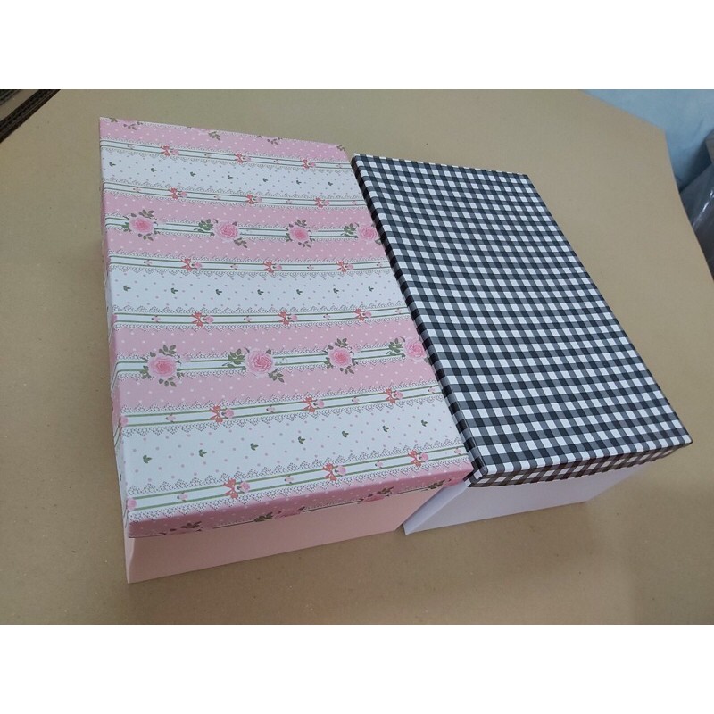 Hộp quà dễ thương 18x28x11 40k | BigBuy360 - bigbuy360.vn